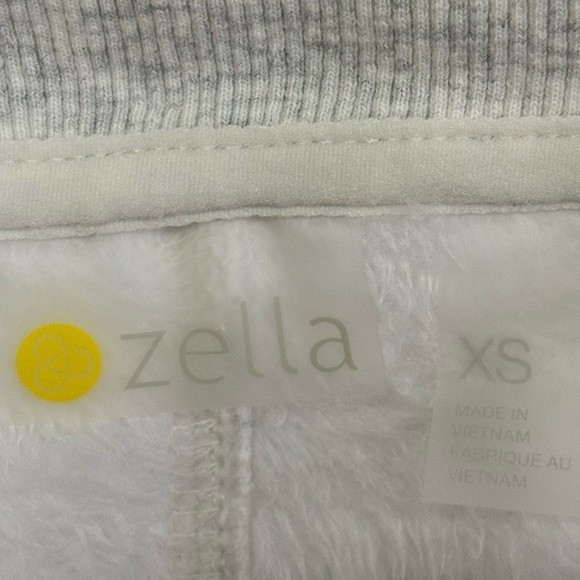 Zella Amazing Cozy Wrap - Ivory Dove Heather size XS - Picture 9 of 12